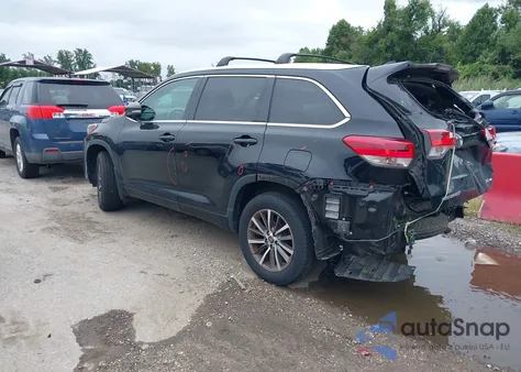 2018 Toyota Highlander Xle from USA, damaged, VIN 5TDJZRFH2JS529573
